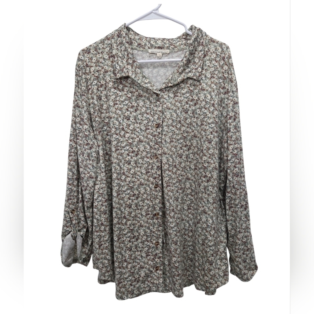 Above & Beyond Womans 3/4 Sleeve Floral Button Down, Size 3X